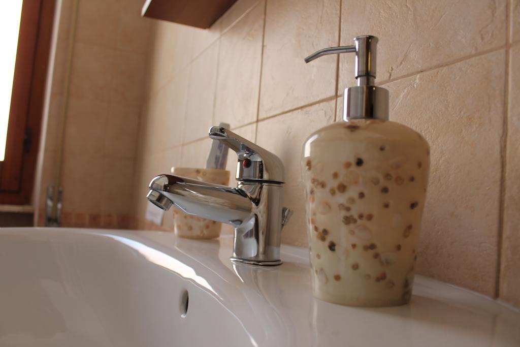 B&B Williwaw Quartu SantʼElena Esterno foto